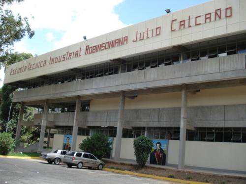 E.T.I.R Julio Calcaño