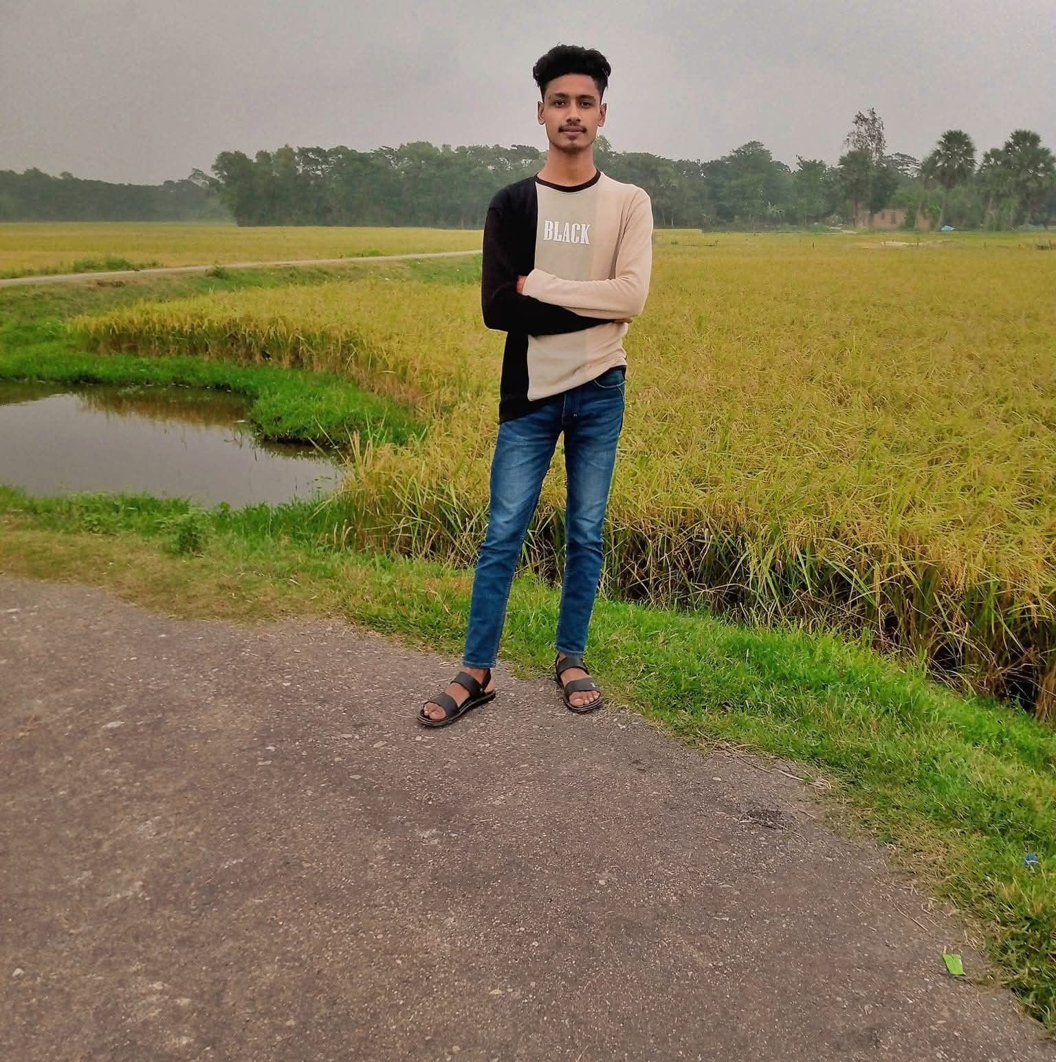 কেডা জানি তুই চিনলাম না তোরে🤣🤣 | কুমিল্লার লাল ২.০