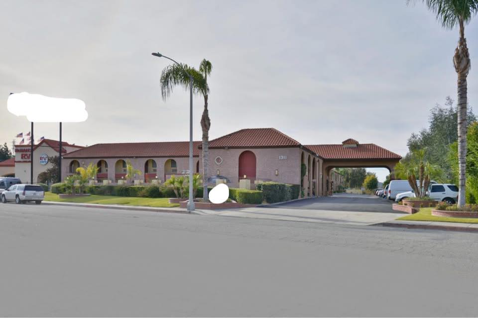 Rodeway Inn & Suites