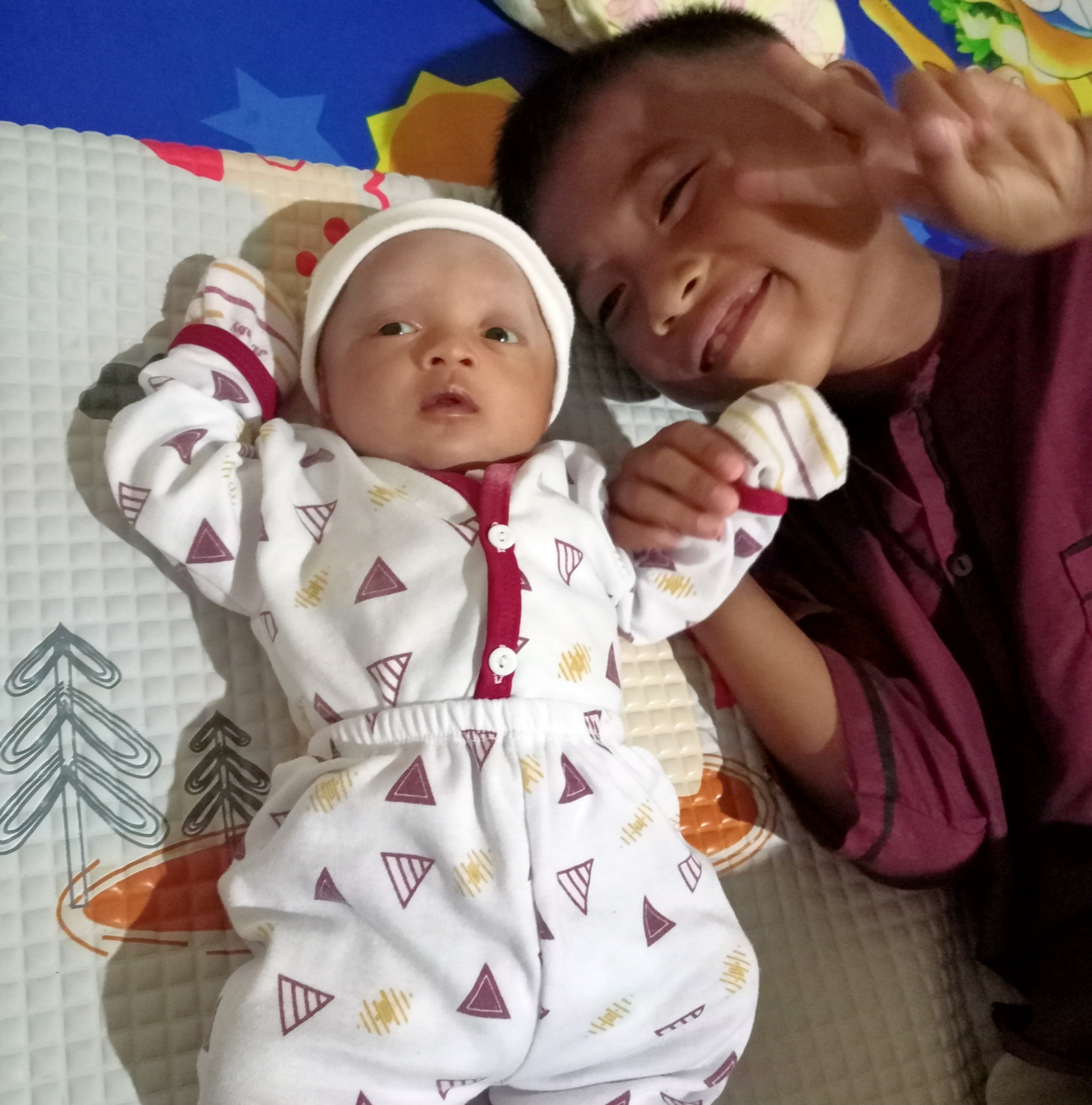 Sepuluh ribu gorengan campur bayarnya pake uang receh semua # ...