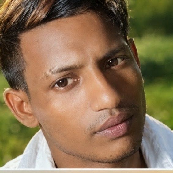 তুহিনা খাতুন on Reels