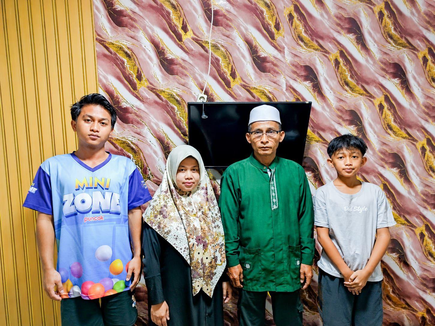 Ficus Microcarpa & bang Fairuz Di galeri pak Idhi | Johan Andi