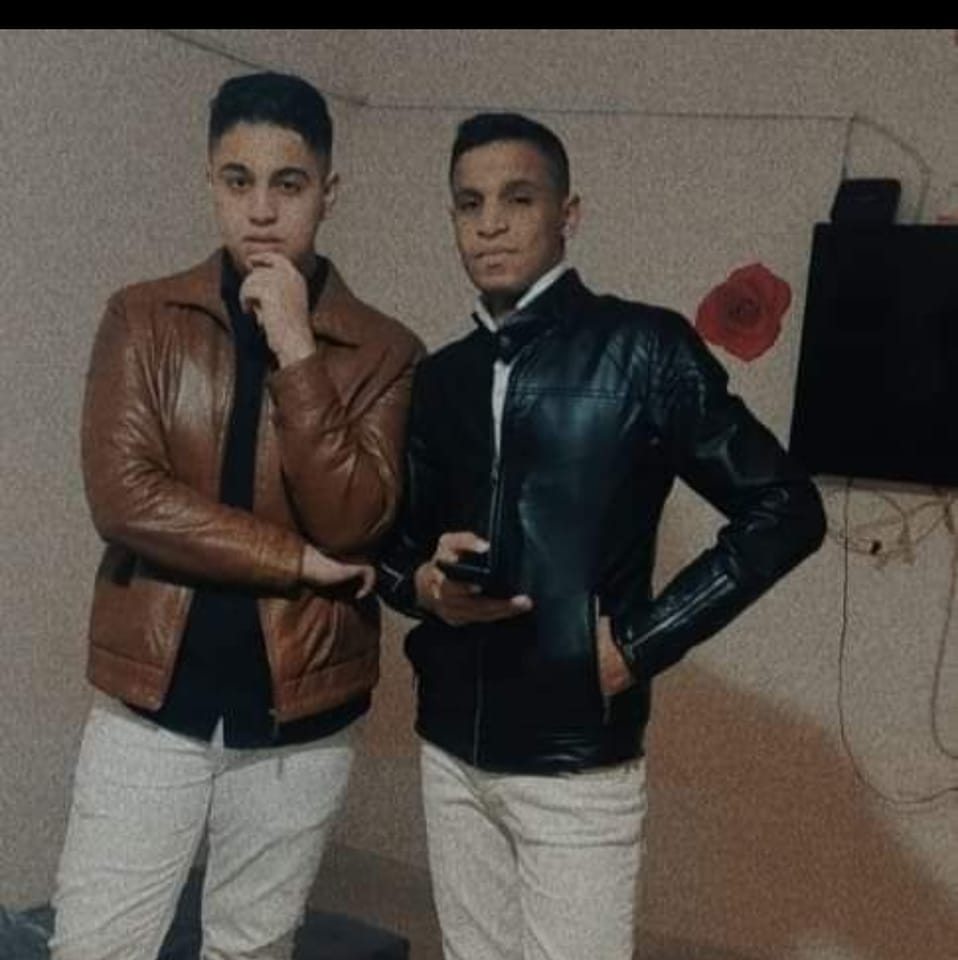أبو الفراجين راح يهونها ع صاحبه الي عامل حادث 😂 لمشاهدة حلقات 