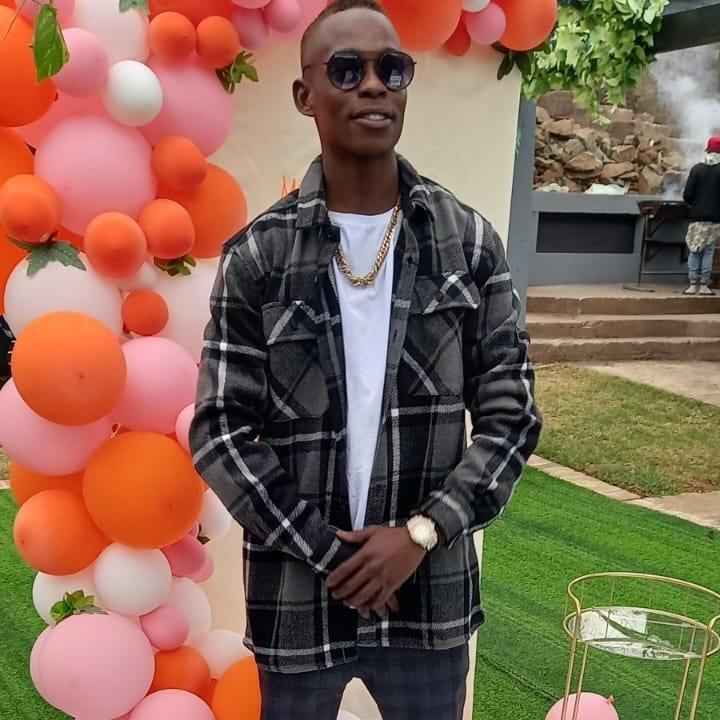 Mafoko De First SA