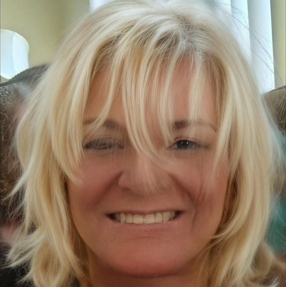 Laura Roundtree Profiles