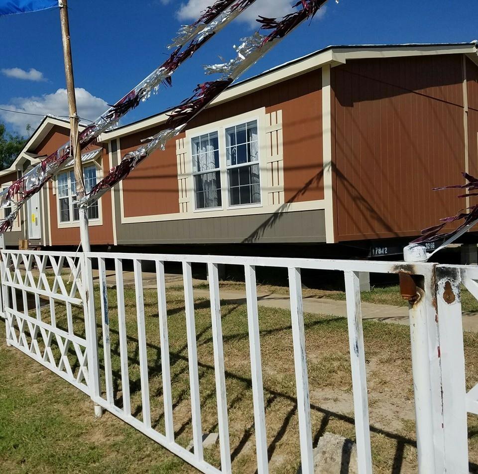 Rolando MontalvoMobile Homes MHC Laredo TX