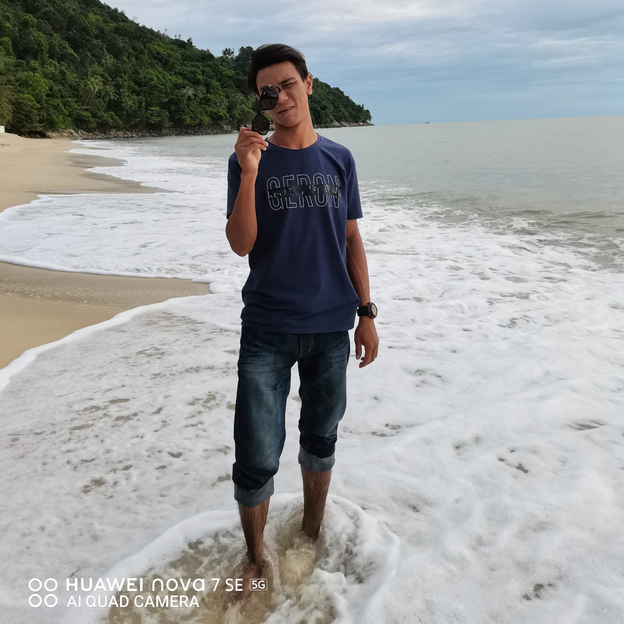 Salam semua. Ada loose ada carded. | Facebook