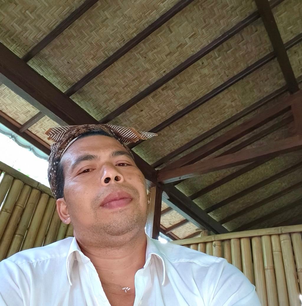 Kawasan Rumah Perpaduan Jawa - Bali yg keren Kami spesialis membangun ...