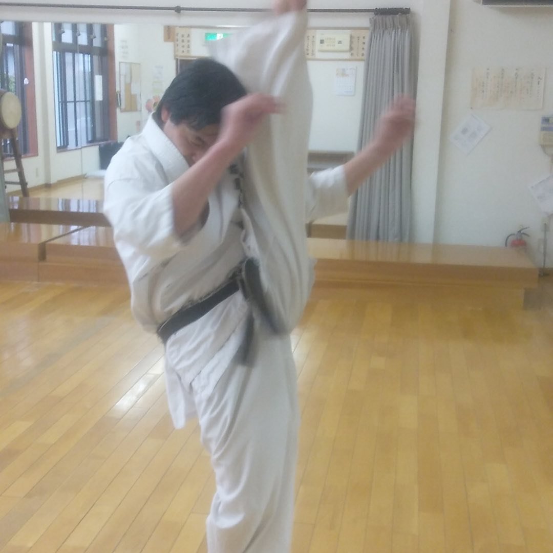 大相撲 SUMO | 霧島のエルボウは問題無しですか | Facebook