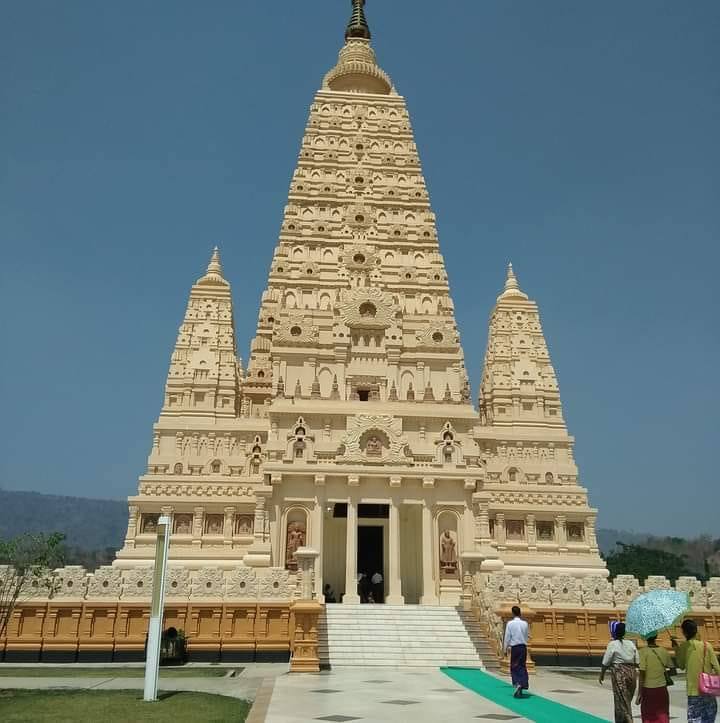 လြမ္းေနသူ လြမ္းေနသူ