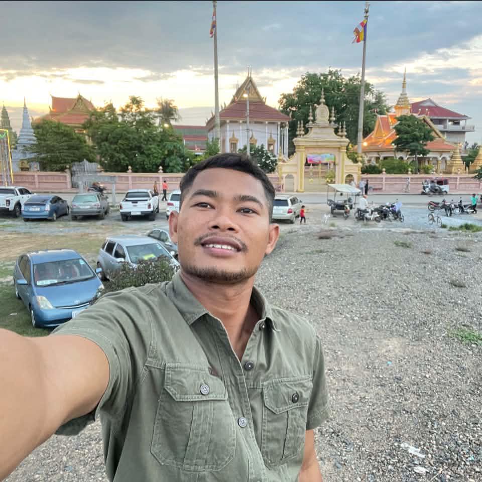 Chān Thǒń