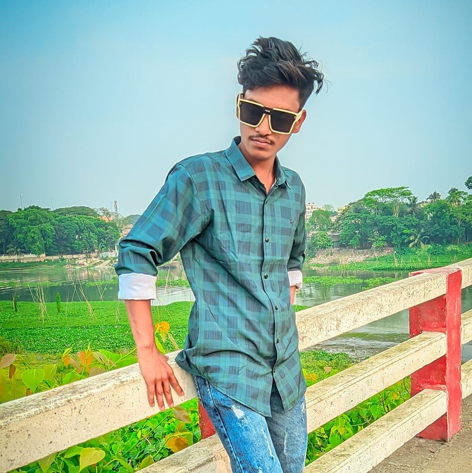SF Saiful Raz