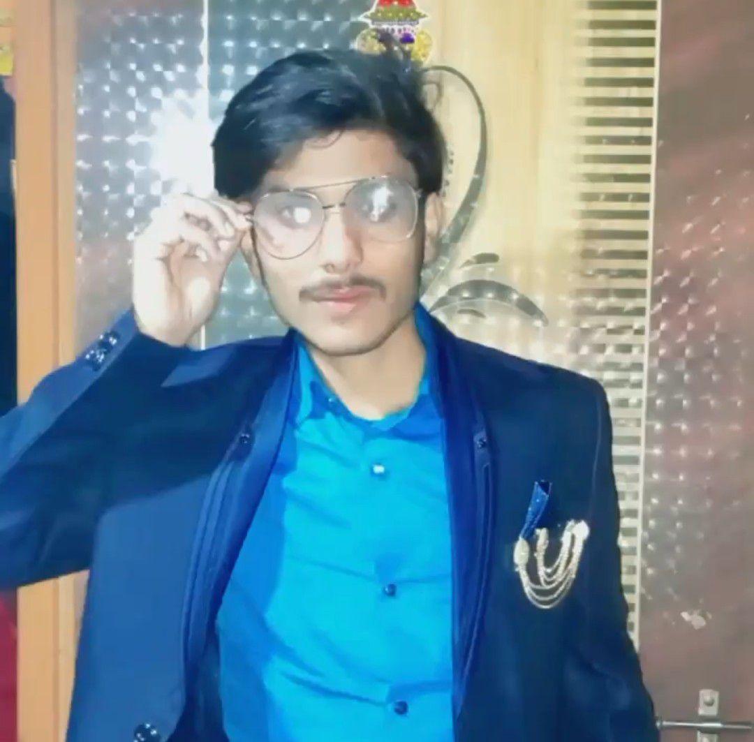 Mr.navin Raj bhjopuri officel