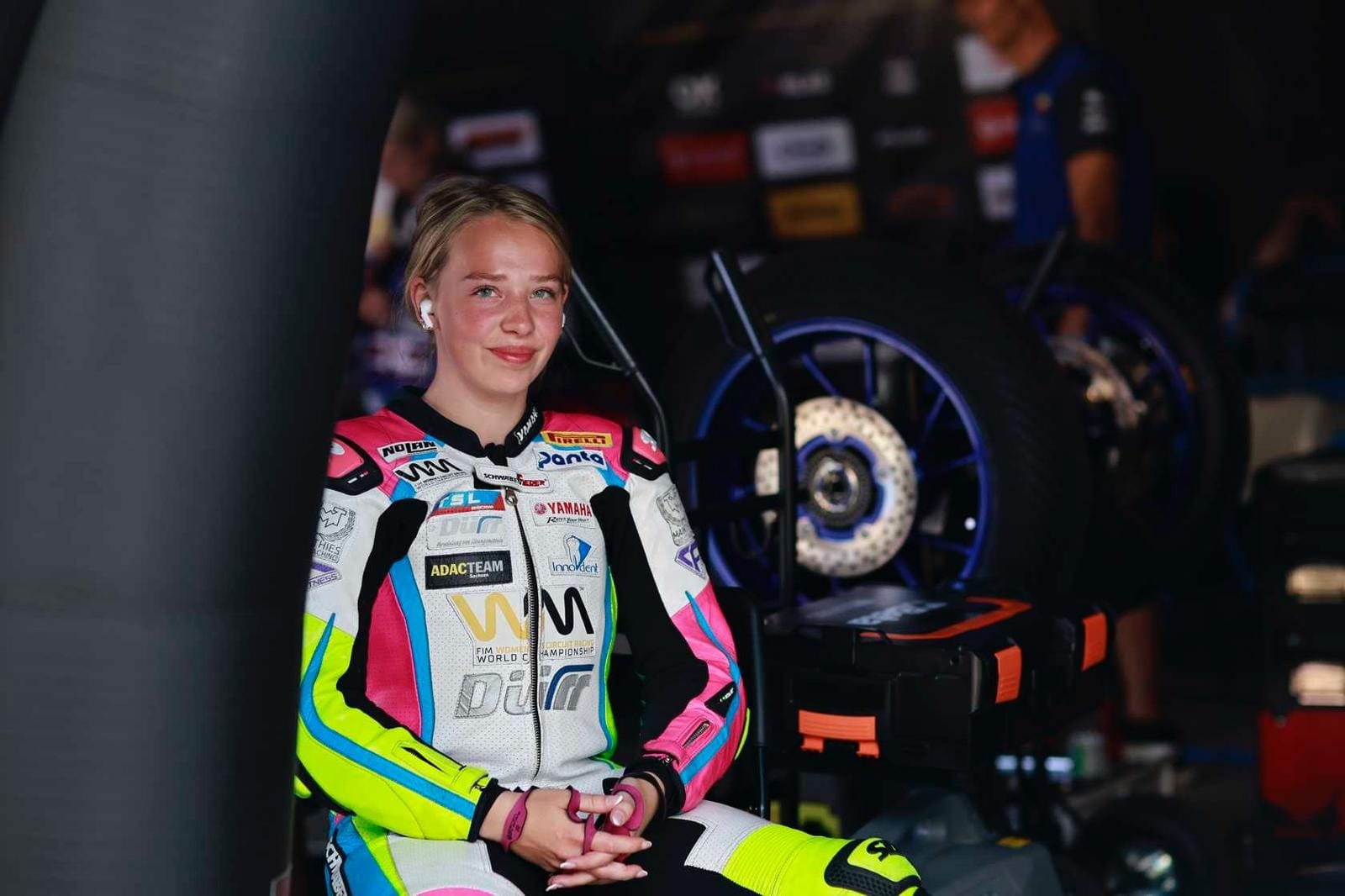 Yamaha Racing - VOLLTREFFER für Lucy Michel. Die kleine Sächsin gewinnt ...