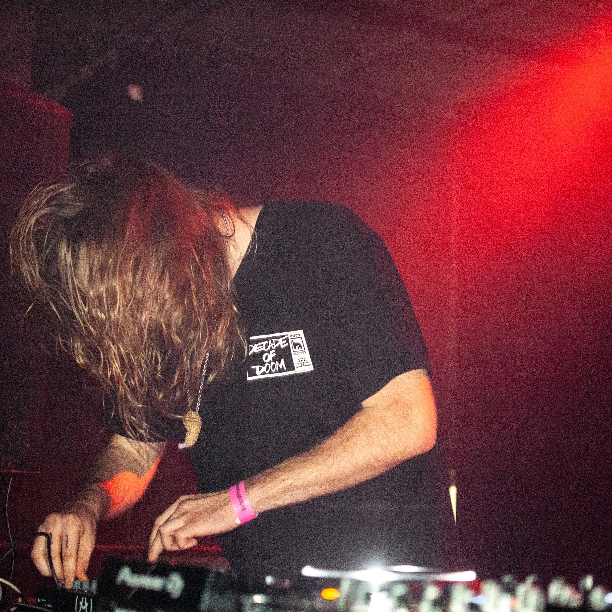 this is pretty close #producer #beatmaker #electronicmusic #downtempo # ...