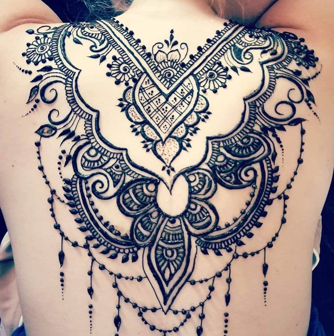 Arabic Bridal Henna Designs: Styles, Patterns, and Booking Tips