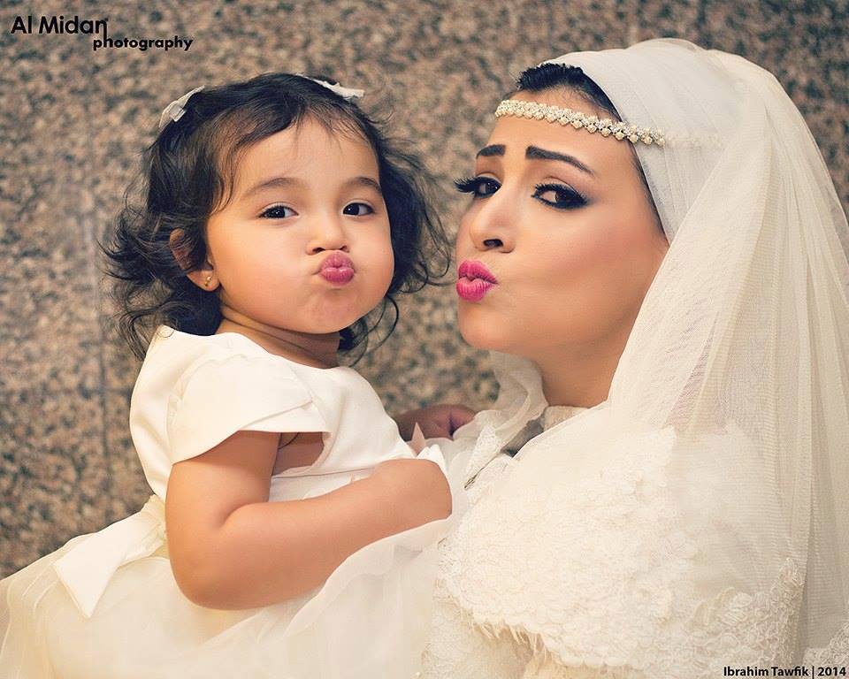 انا اخت العروسه