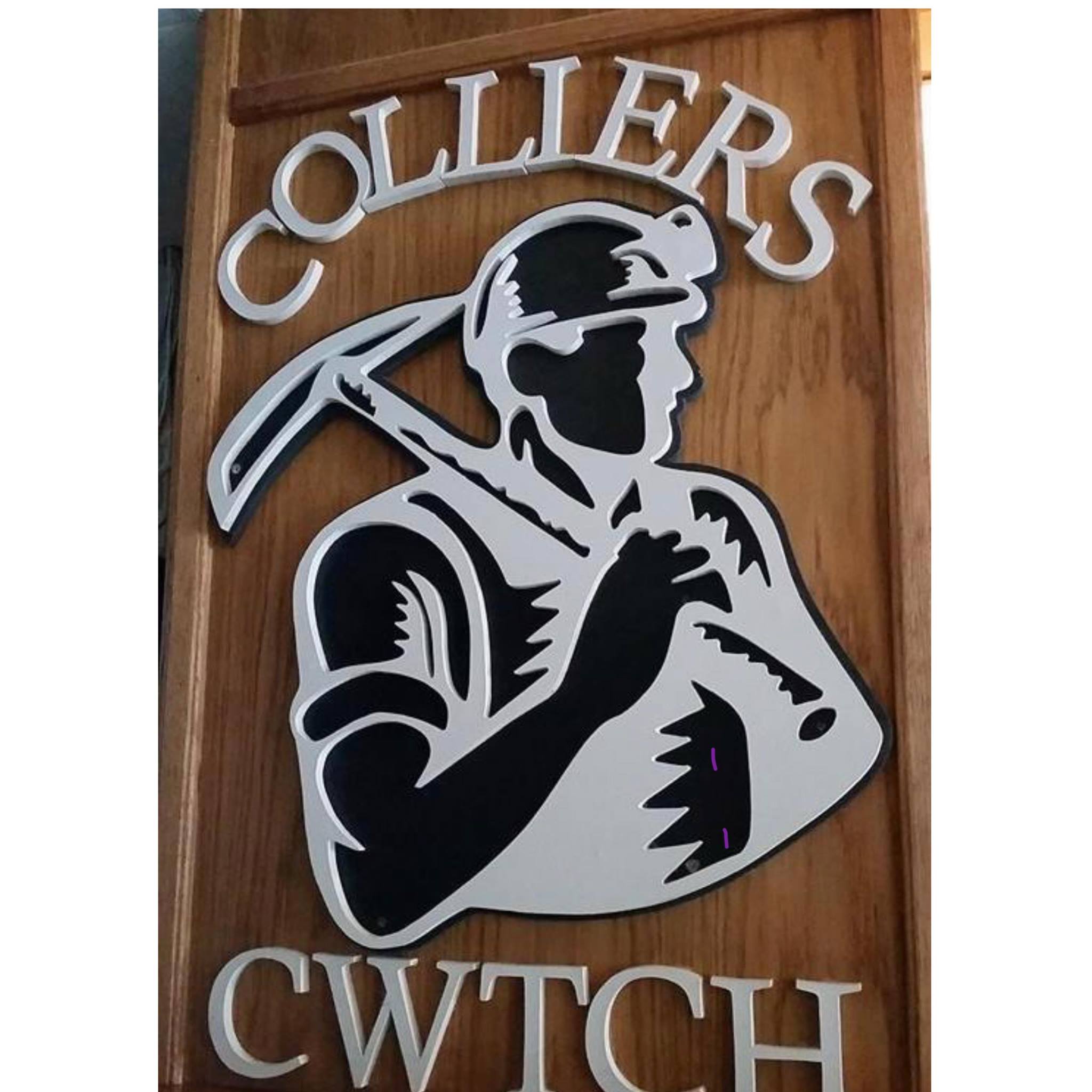 colliers-cwtch-treharris