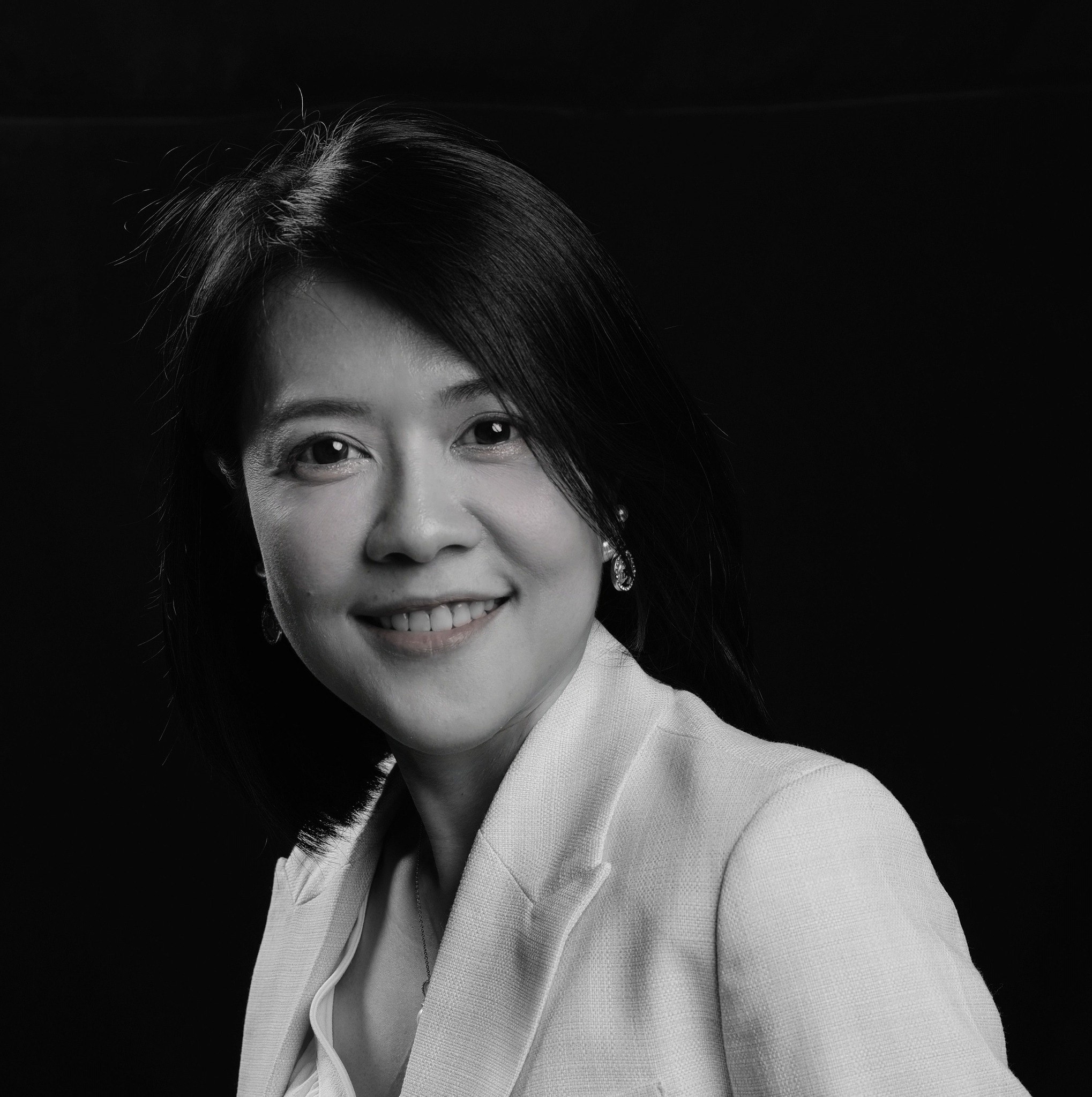 White - Teamwork ในความหมายของคุณจิรายุ แก้วพะเนาว์ Chief People Office ...
