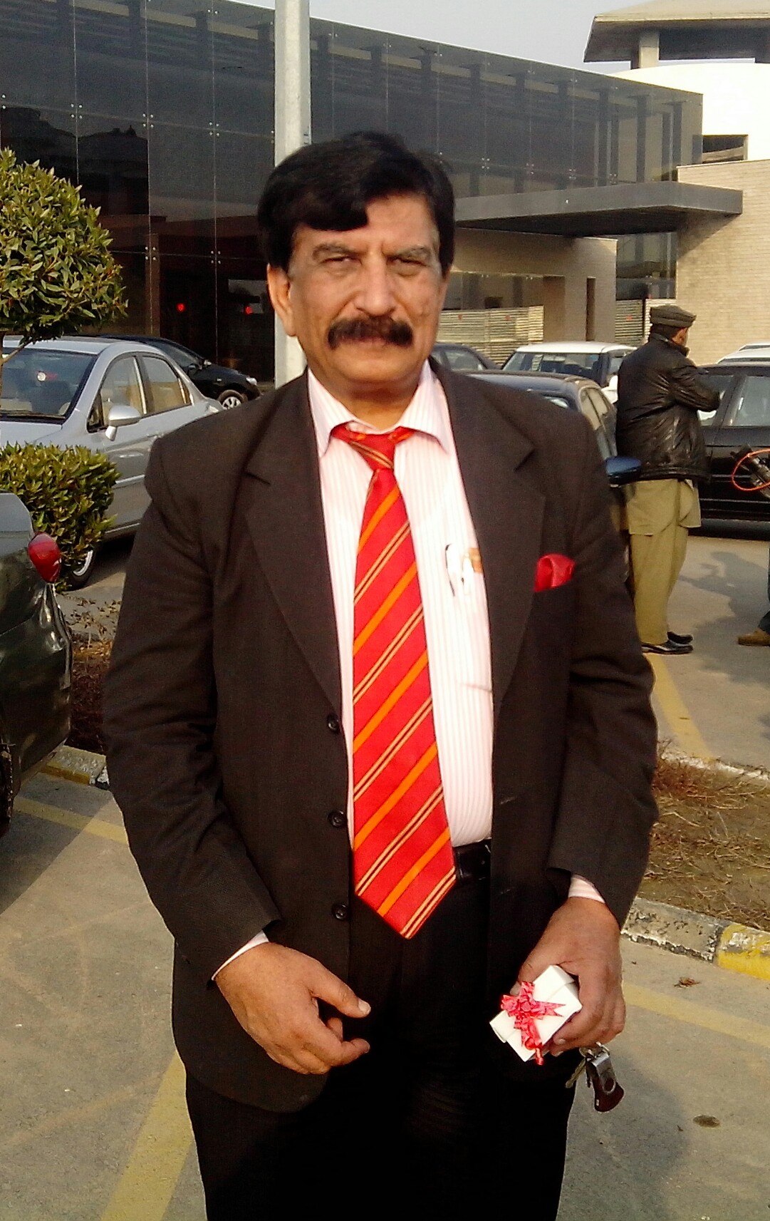 Dr. Mohsin Mighiana Writer