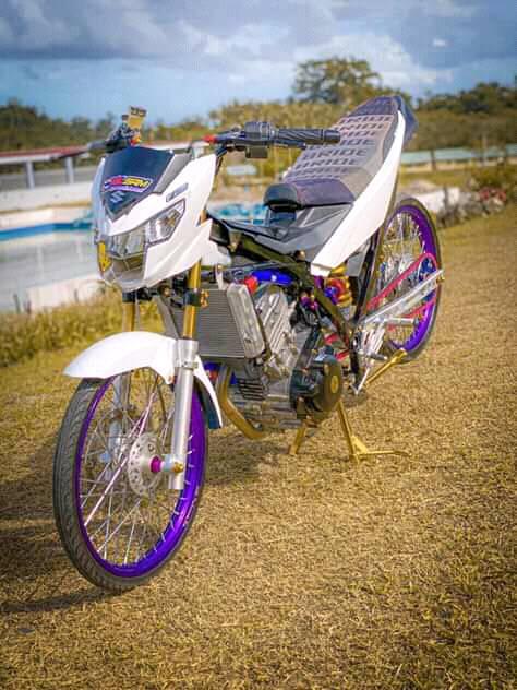 Raider 150 Fi Fun in Racing