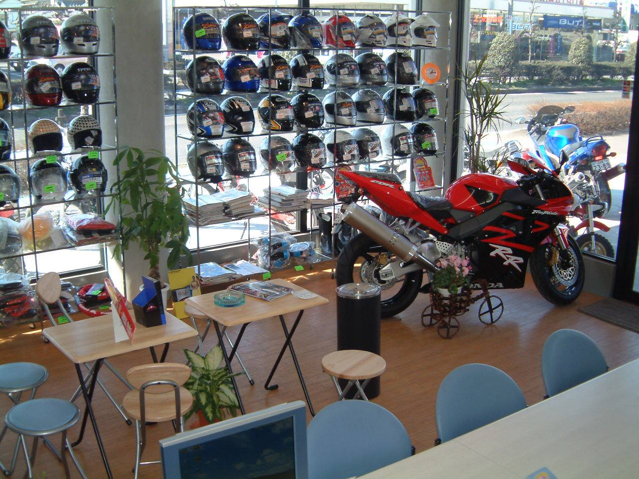 ホンダ 販売 カニエ