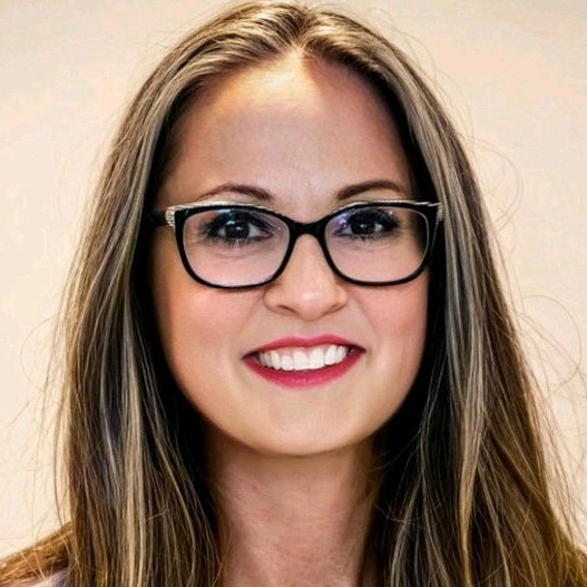Realtor Kelly Edelman KC