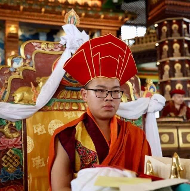 Followers of Kathok Rigdzin Tshewang Norbu Rinpoche