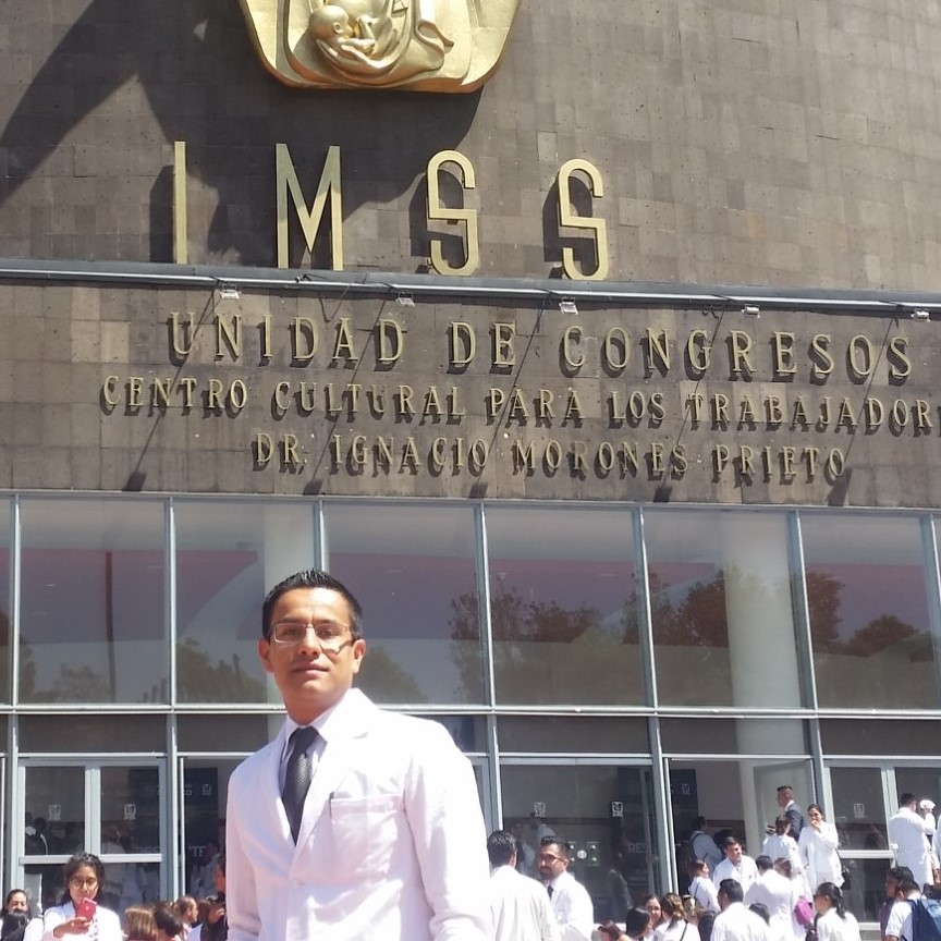Con el mejor... - Dr. Emmanuel Lemus Rangel Médico Neumólogo | Facebook