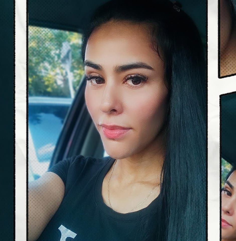 Sandra salgado hermosa latina.