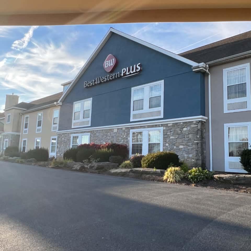 Best Western Plus Revere Inn & Suites | Paradise PA