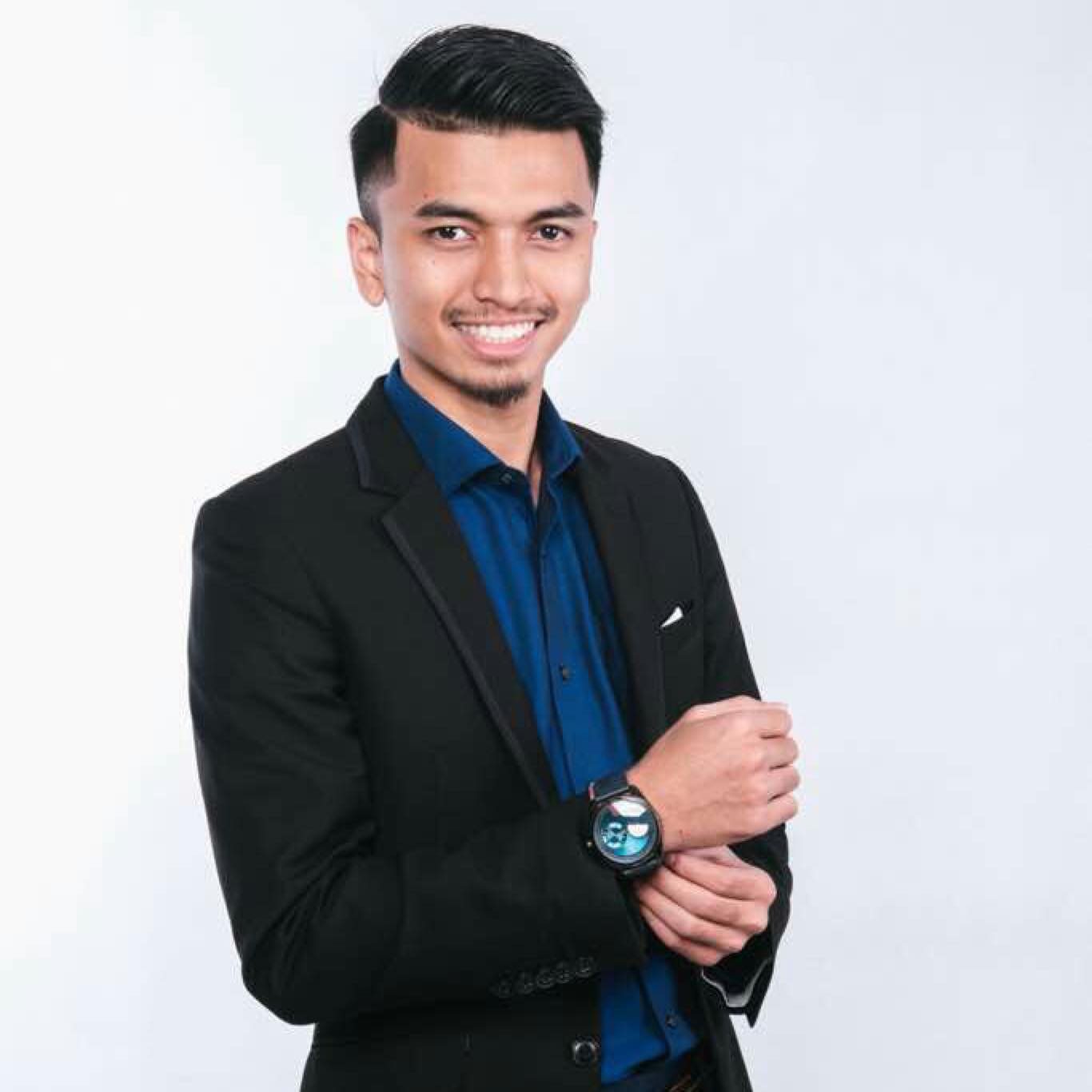 Raja Hafiz - AIA Consultant