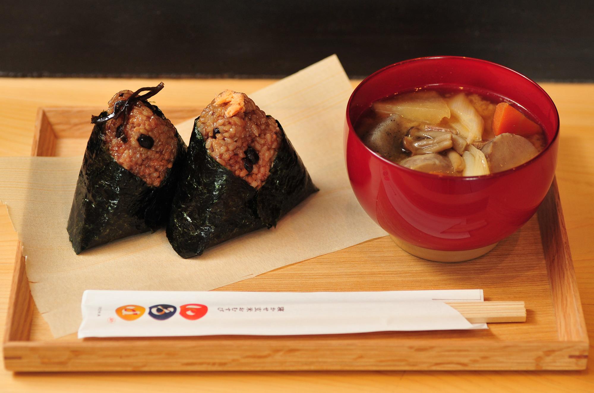 寝かせ玄米と日本のいいもの いろは omusubi iroha