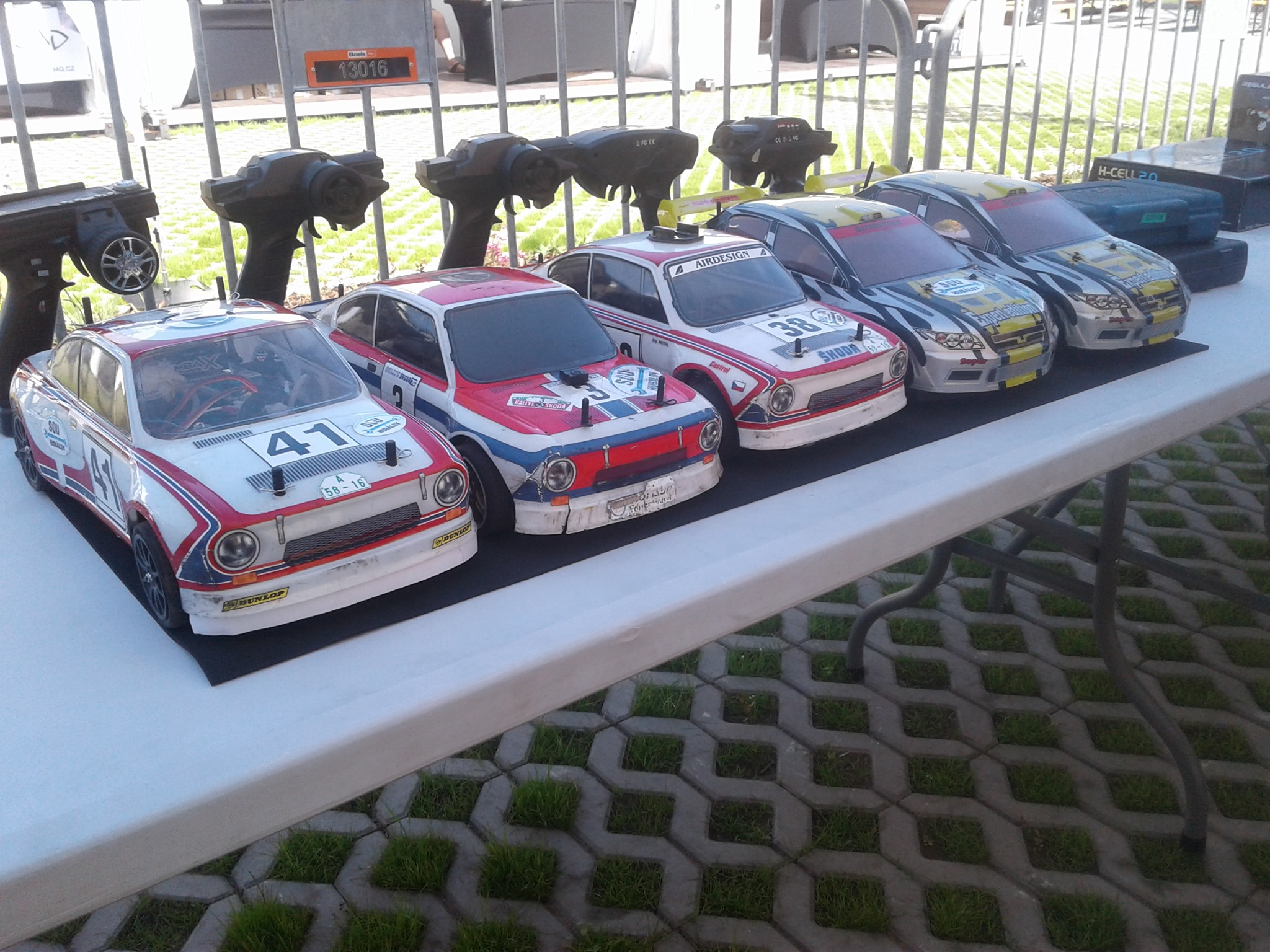 Dnes nás na kroužku navštívil team... - RC RACING Hubálov | Facebook
