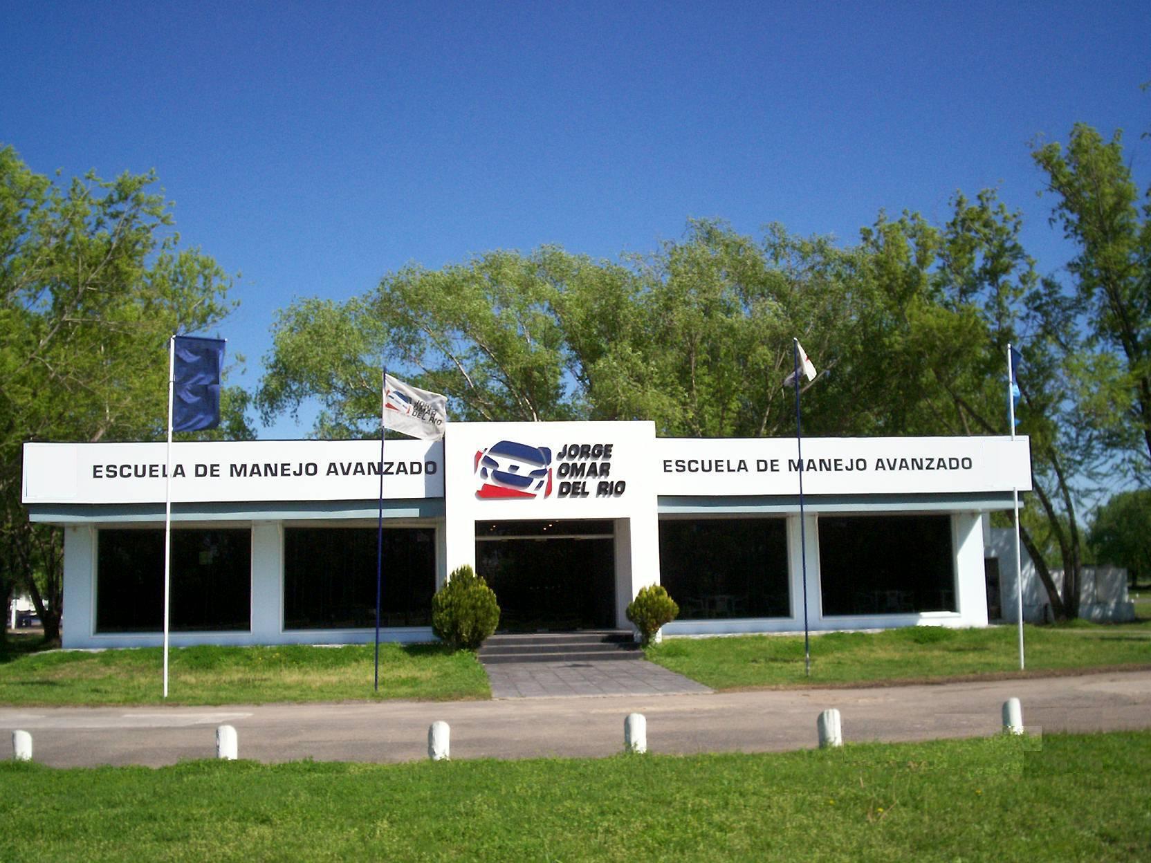 Escuela de Manejo Avanzado Jorge Omar Del Rio