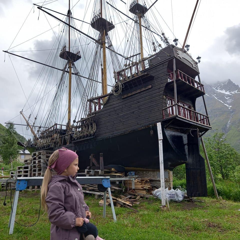 the-pirate-ship-captain-morgan-ii-laupstad