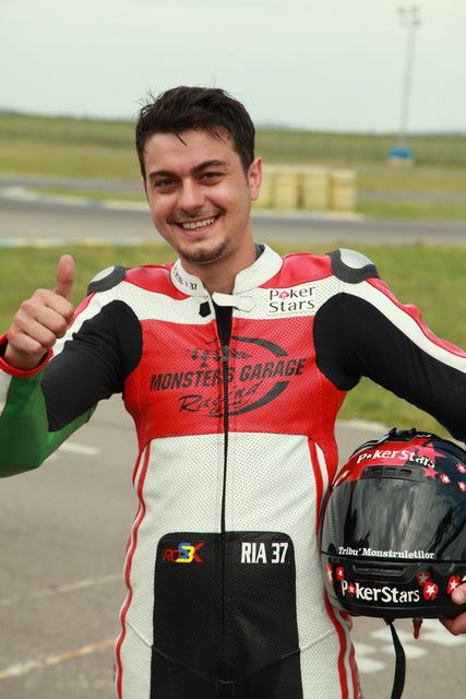 Alex Radu 'Pustiu