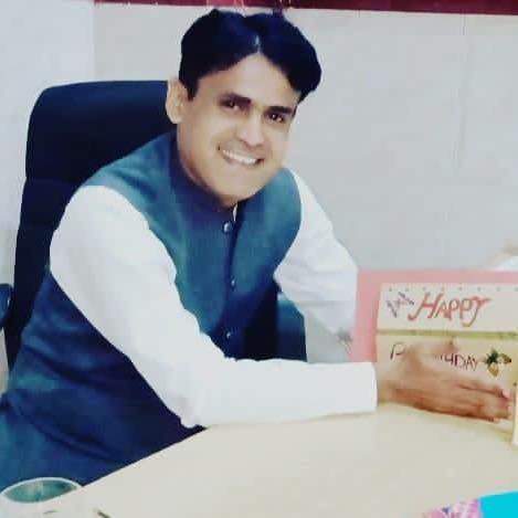 Prof Rasheed Mirani Senior- Educationist