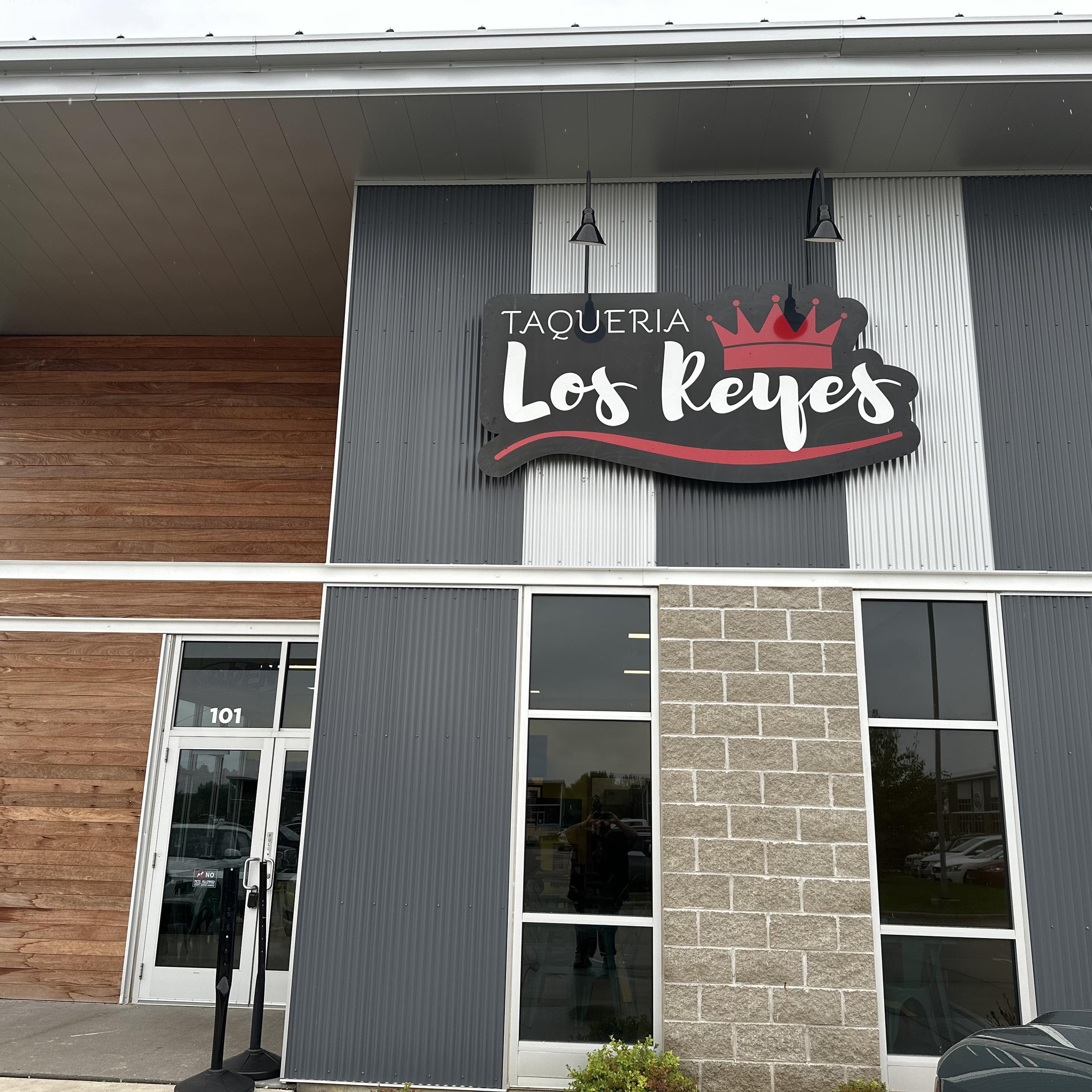 Los Reyes | Cedar Falls IA