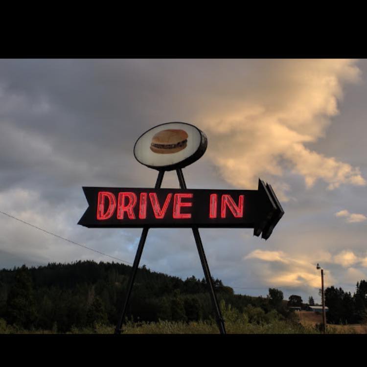 K & R Drive Inn | Oakland OR