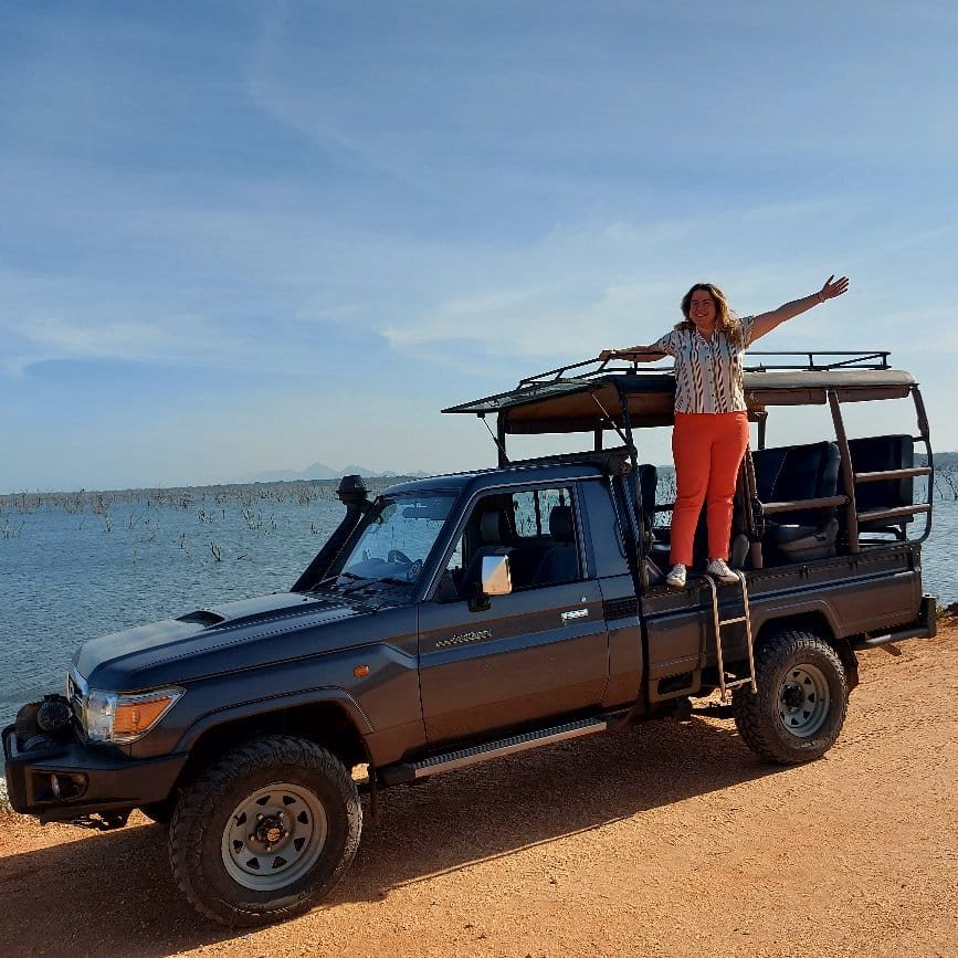 Srilanka Private Driver Guide | Hokandara North