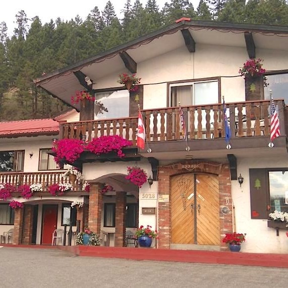 Gables Motel | Radium Hot Springs BC