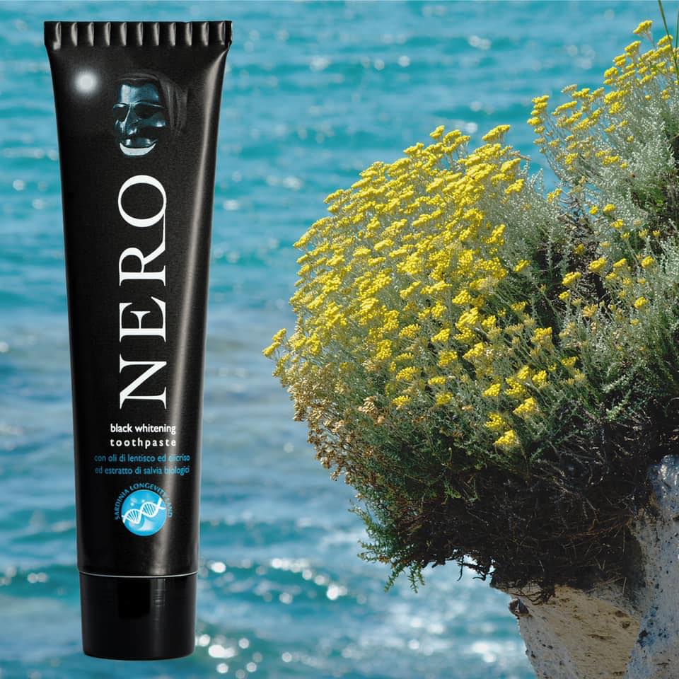 NERO black whitening toothpaste | Nuoro