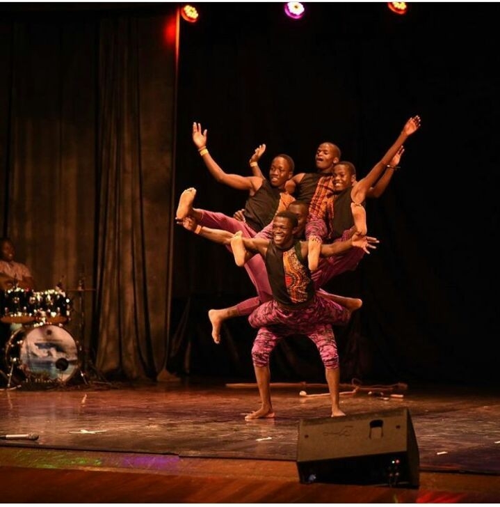 MUSA Dancers & Acrobats