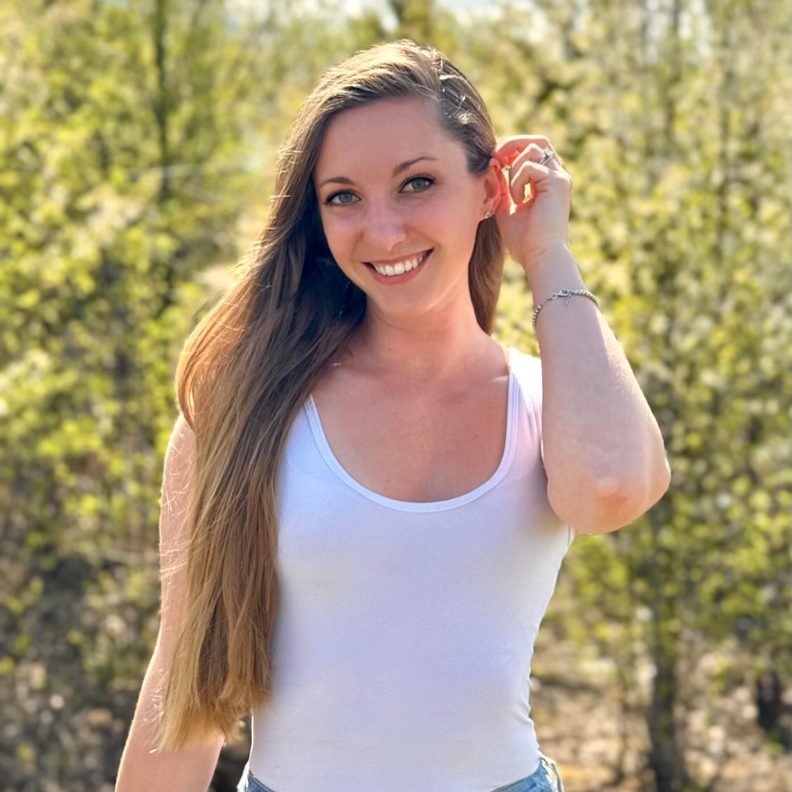 Lillie - 10,000! Happy Day! THANK YOU!🙌🏼 Thank you all so much for your ...
