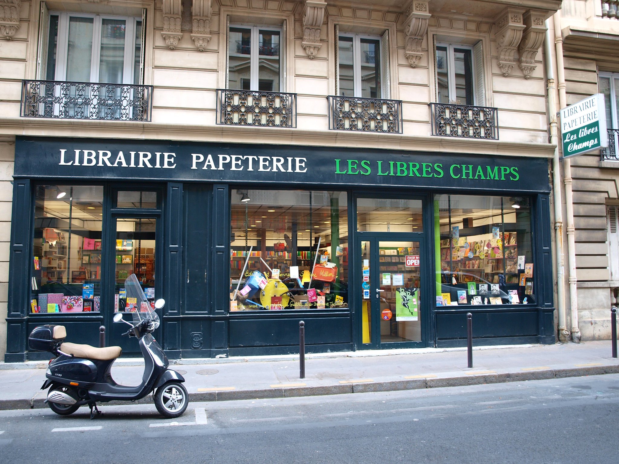Librairie Libres Champs Léa