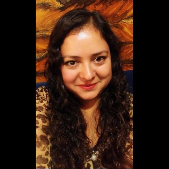 Rosa Reyes, Desarrolladora de Equipo Rena Ware International