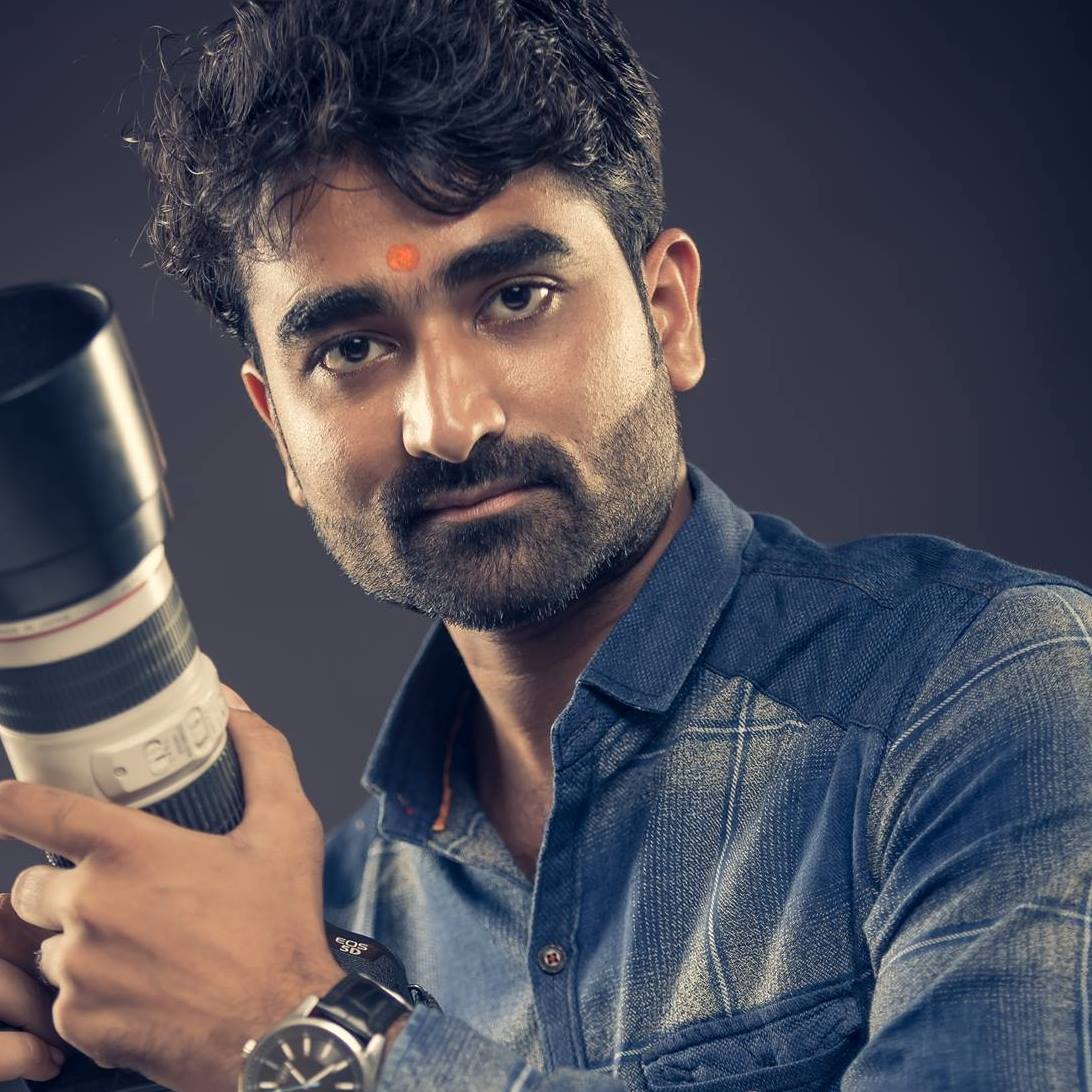 Dwarkadhees Studio - Ashish Rathore | Indore