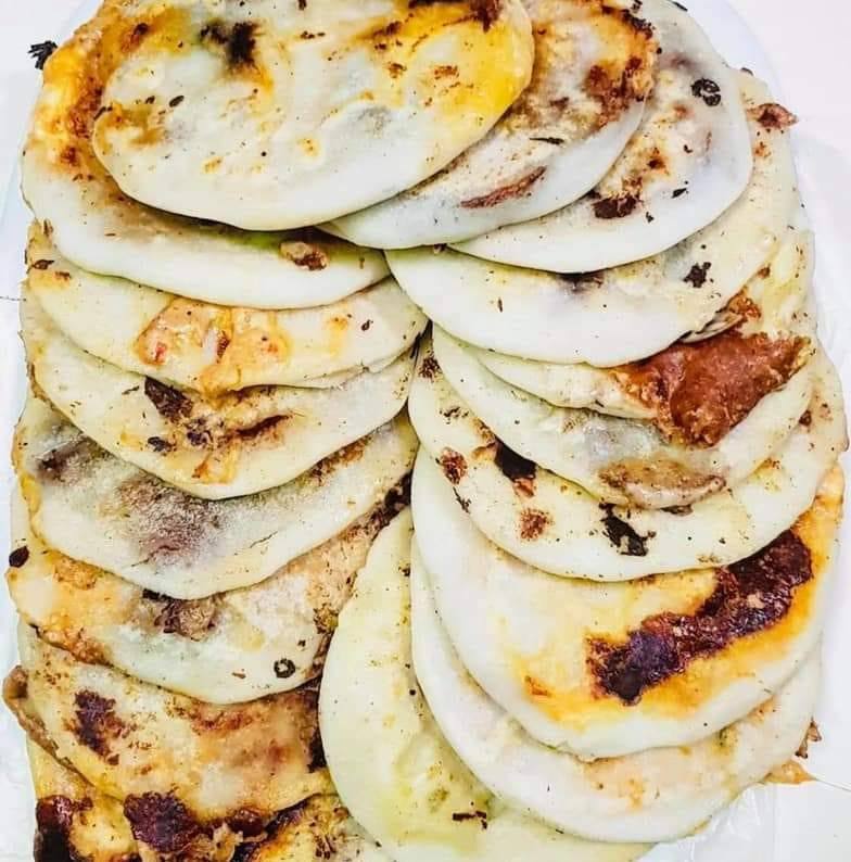 La Santaneca Pupuseria y restaurant comida salvadoreña y demas ...