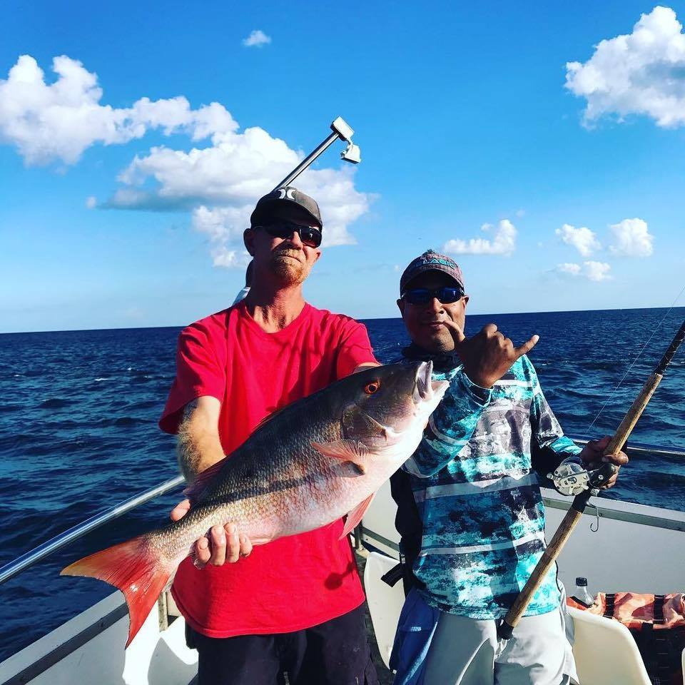 black man wearing a barrel fishing lure Reaction Tackle Tungsten Weights for Bass - Egg Shaped Carolina Rig Sinkers - Size Stamped Freshwater and Saltwater BadMo Lure Co. Ultimate Bass box - Style:Short Stem